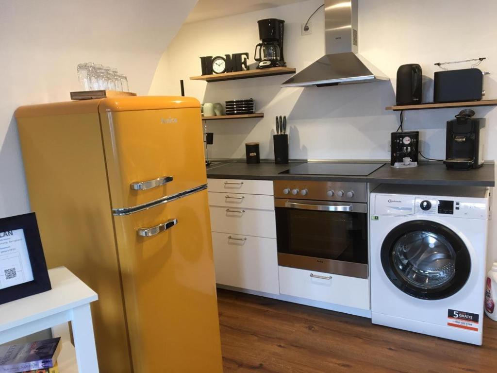 Berghaus 2 Komfortable Wohnungen Fuer Bis Zu 7 Personen - Familie - Wandern - E-Bike - Hunde - E-Ladesaeule - Wifi Schmallenberg Exterior photo